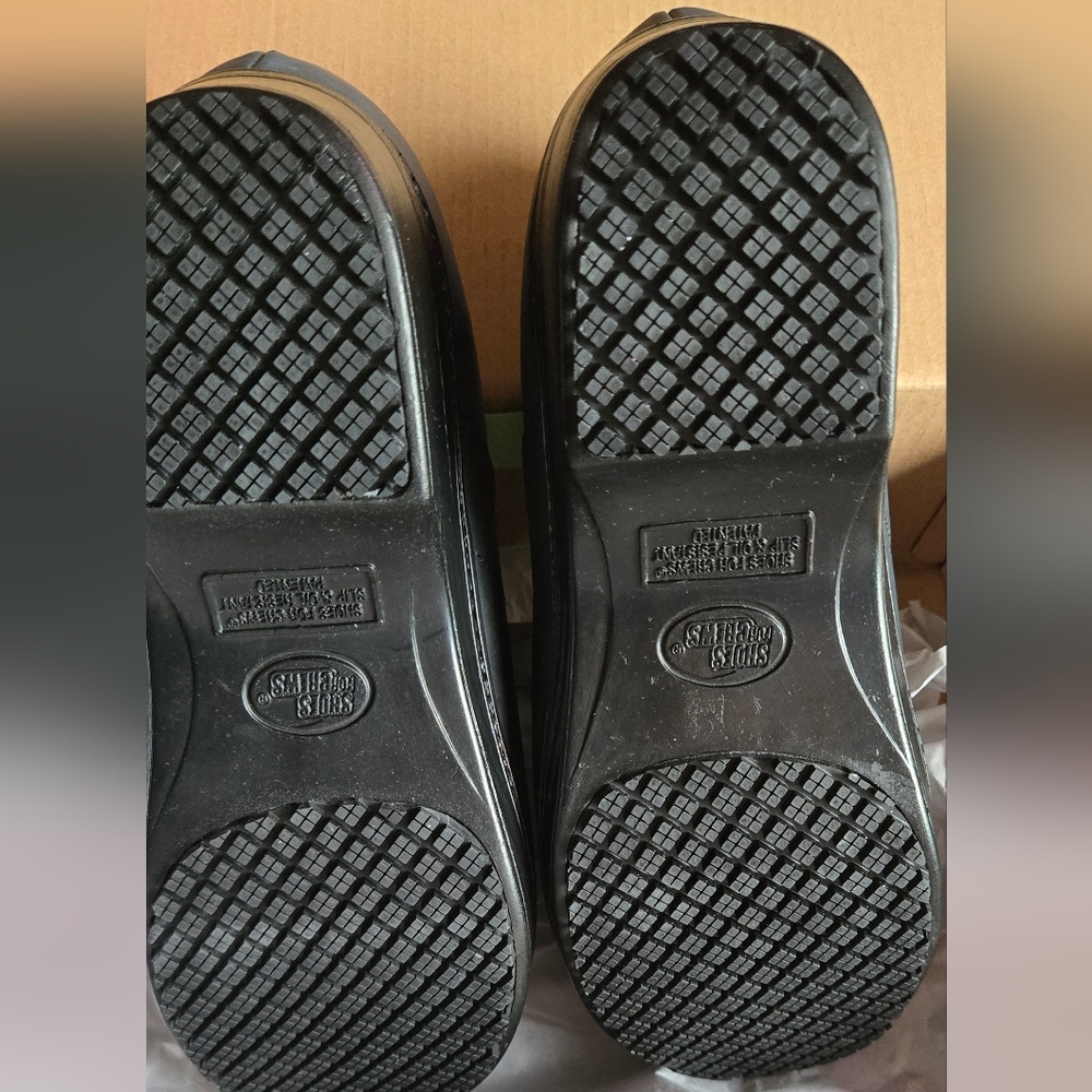 Dansko -Shoes For Crews Black Non Slip Mule Clogs Sz7.5 NEW IN BOX - Picture 4 of 9